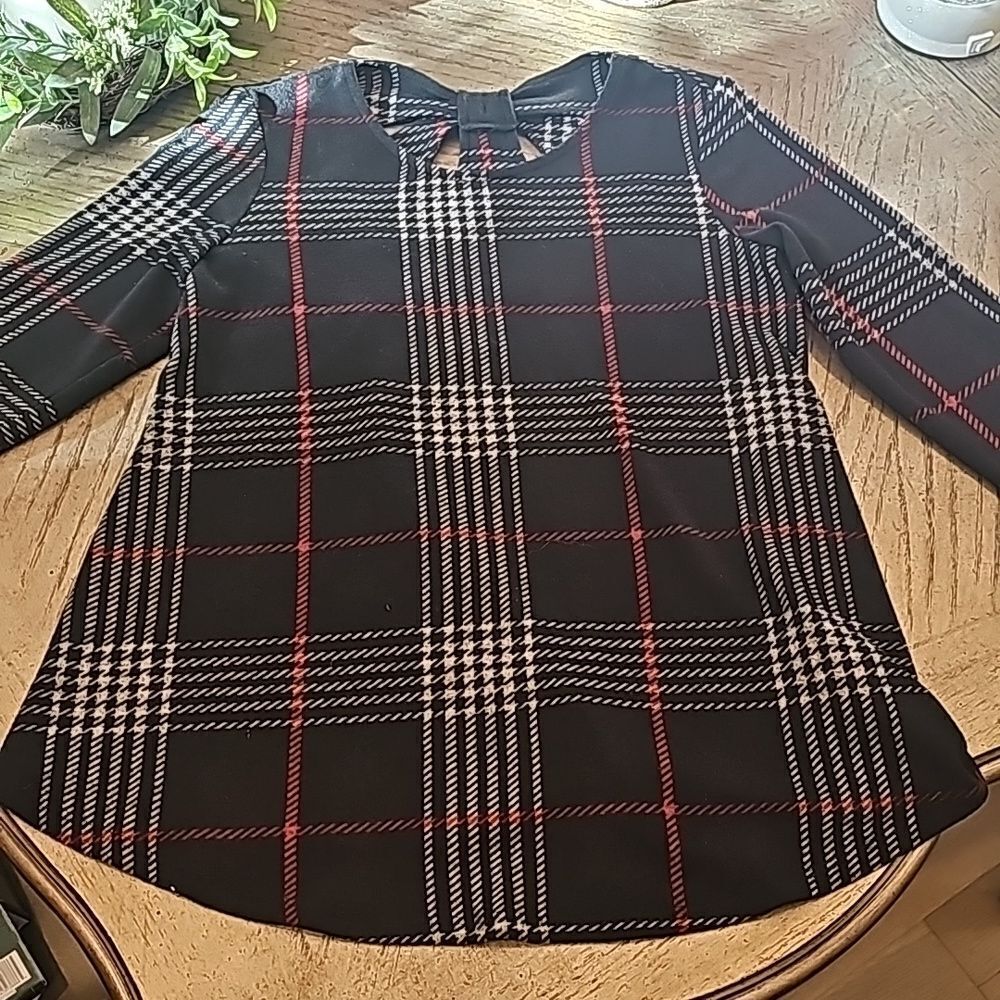 Plaid 3/4 sleeve top XS fits S-M
